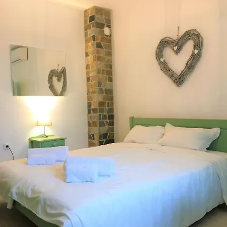 Dimitrovi - Peaceful Near With Garden, Sarafovo 4* Burgas Stad