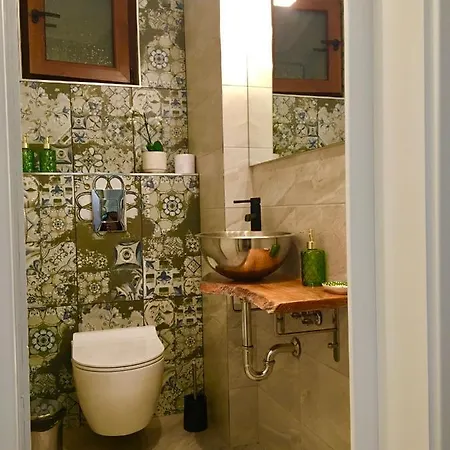 Gasthuis Dimitrovi - Peaceful Near With Garden, Sarafovo 4*
