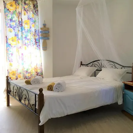 Dimitrovi - Peaceful Near With Garden, Sarafovo 3* Burgas