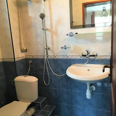 בית הארחה Dimitrovi - Peaceful Near With Garden, Sarafovo 4*