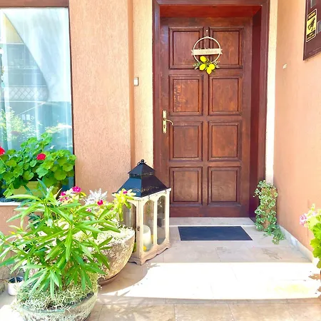 Dimitrovi - Peaceful Near With Garden, Sarafovo 3* Бургас