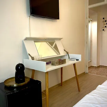 Pensión Dimitrovi - Peaceful Near With Garden, Sarafovo 3*