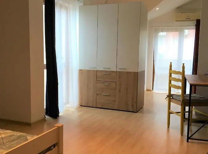 за гости димитрови 4* Burgas